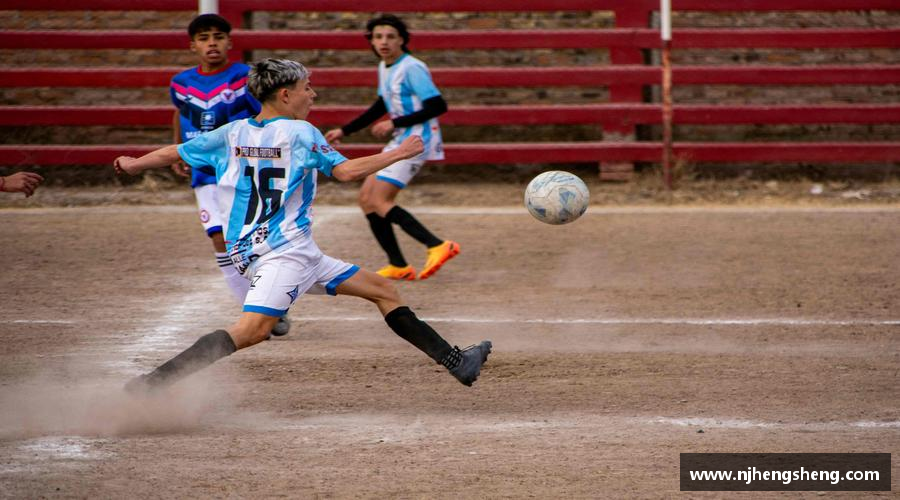 ballbet贝博艾弗森官方网站携手共进，齐心迈向成功！